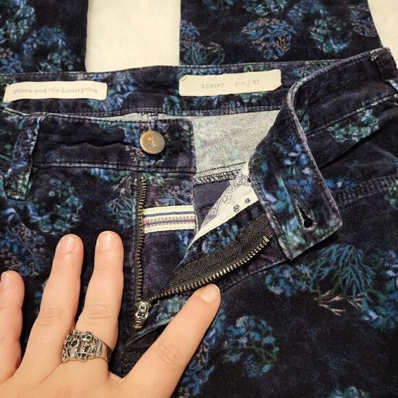 NWOT Anthropologie Pilcro and the Letterpress script velvet skinny floral pants - Picture 4 of 10